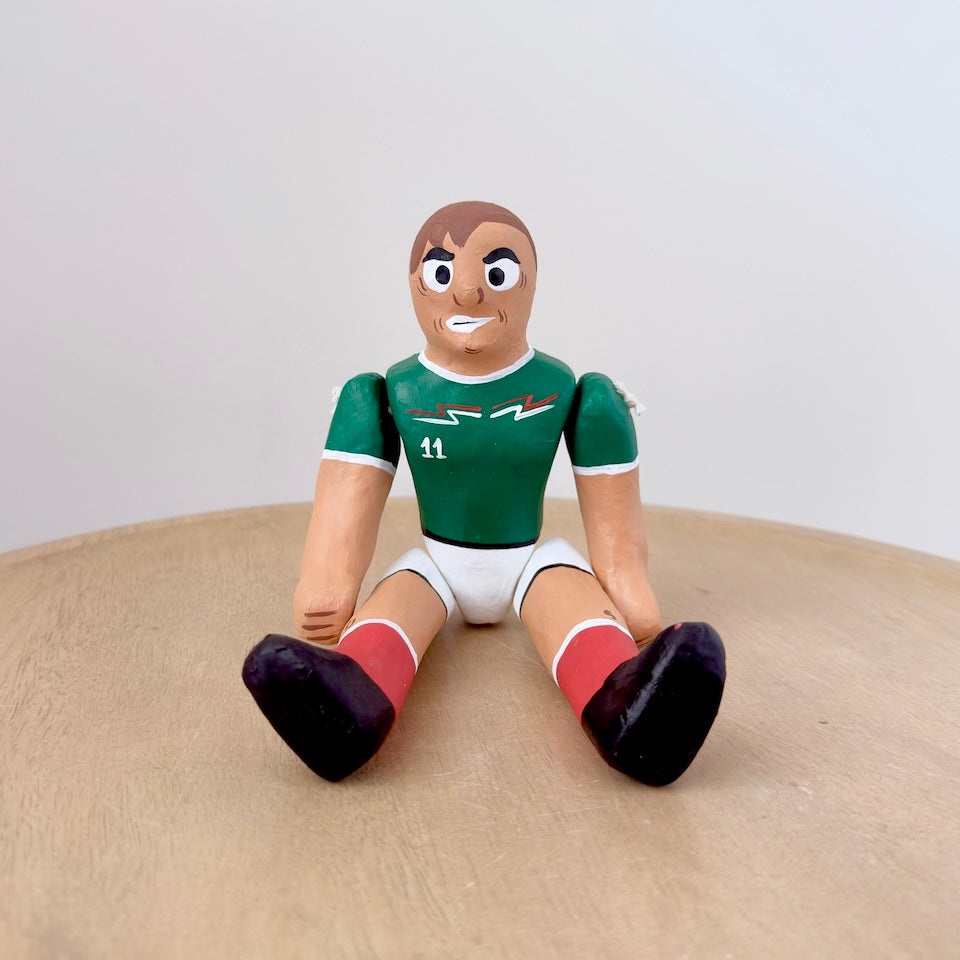 Paper Mache Futbolistas - Mexico