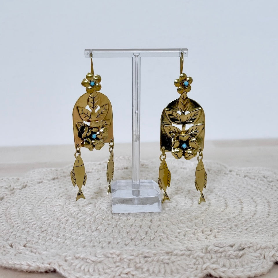 Pescadito Con Flores Earrings