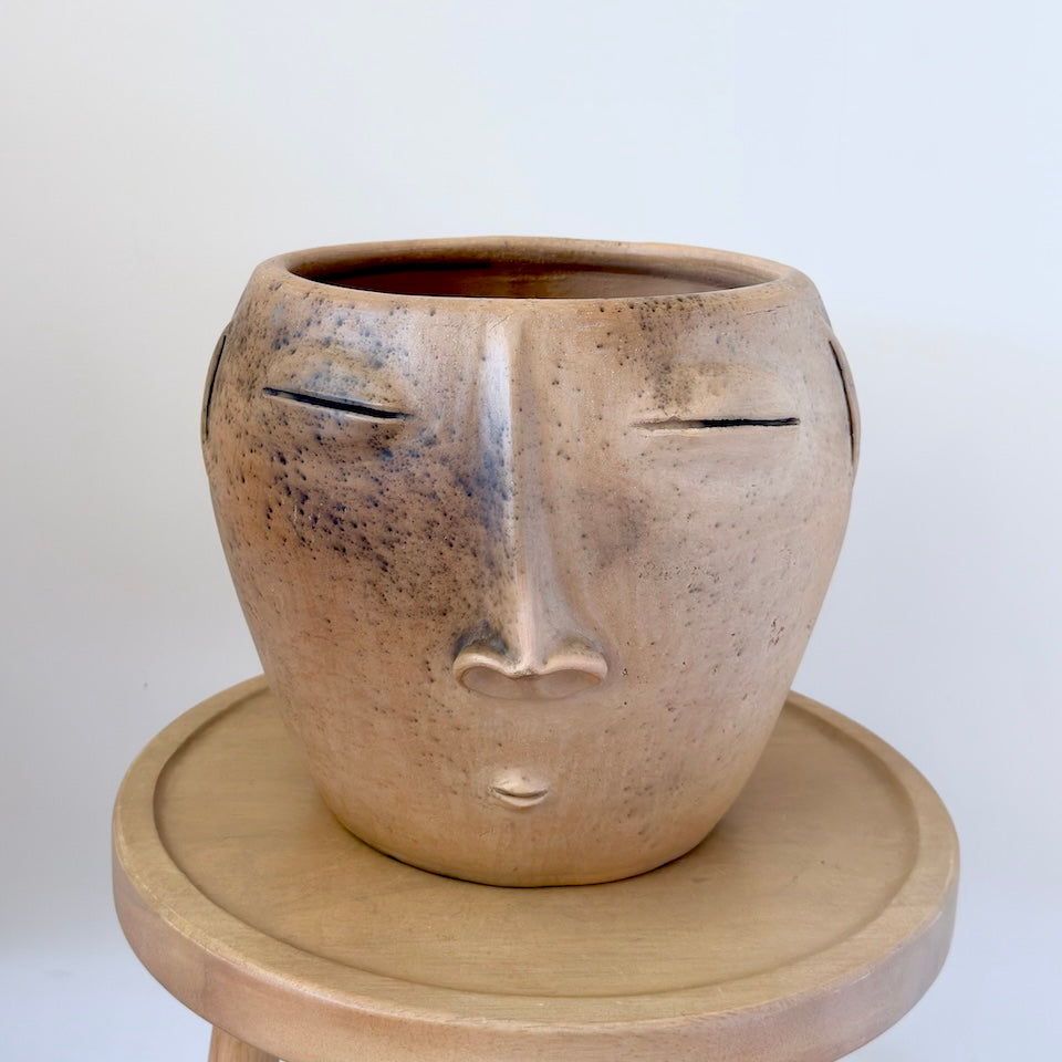 Large Cafe Martinez Face Planter