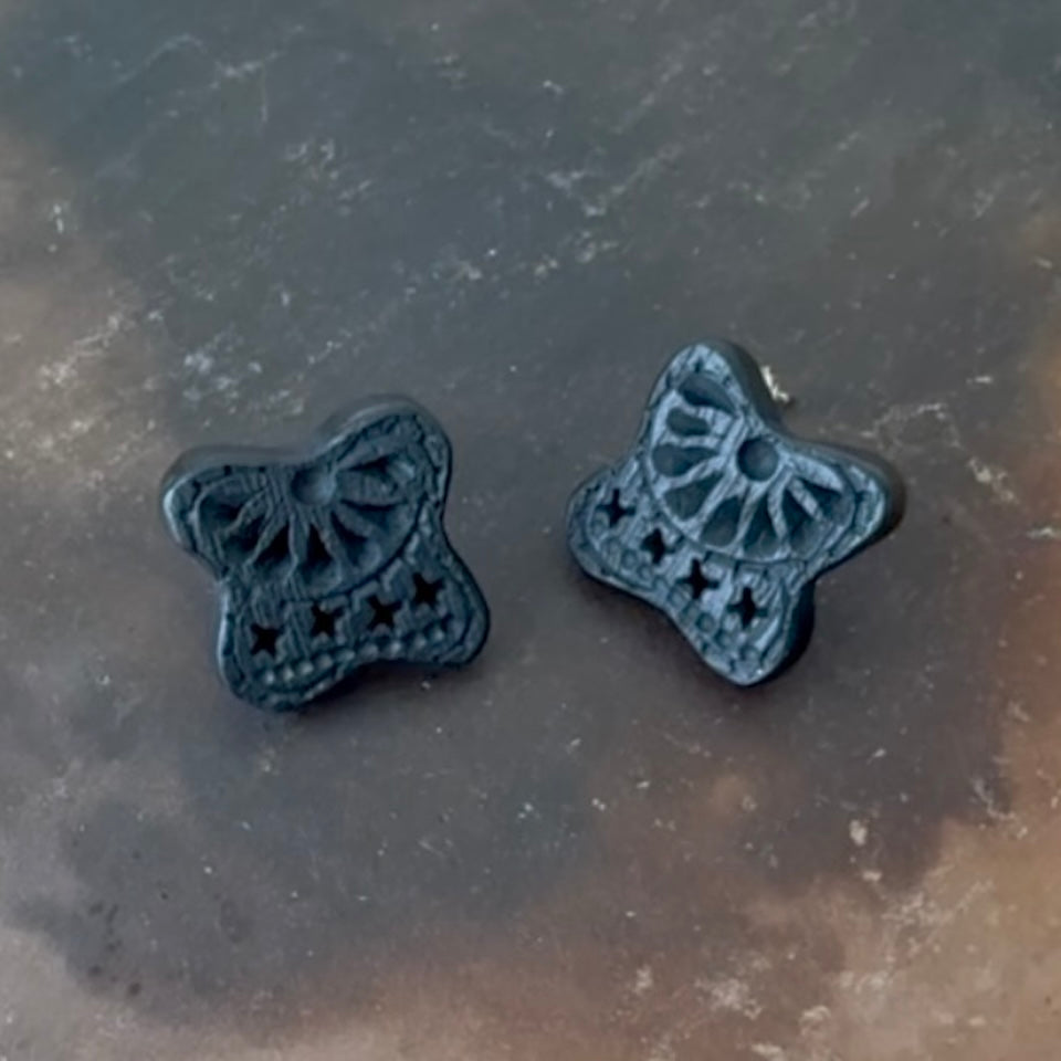 Barro Negro Stud Earrings