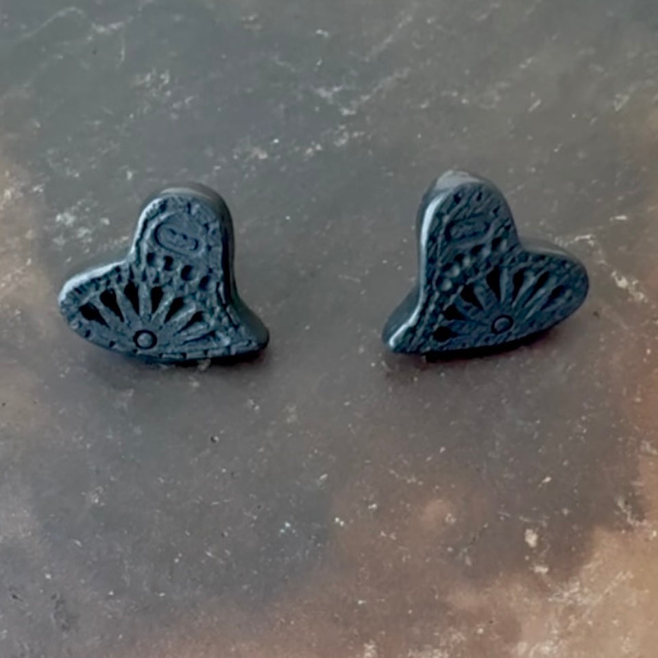 Barro Negro Stud Earrings