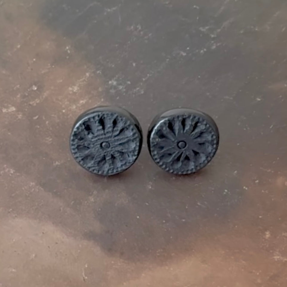 Barro Negro Stud Earrings