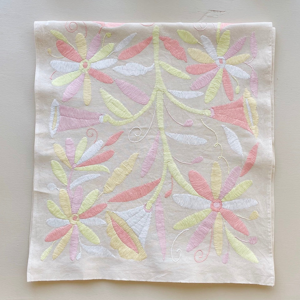 Flower Otomi Light Pink Pastel Table Runner