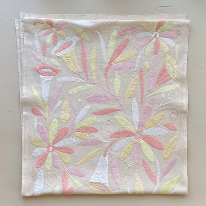 Flower Otomi Light Pink Pastel Table Runner