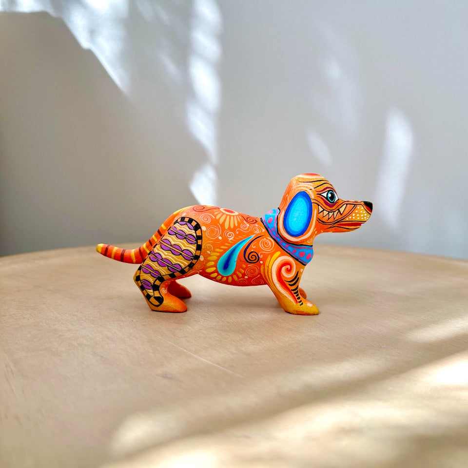 Perrito Salchicha Alebrijes