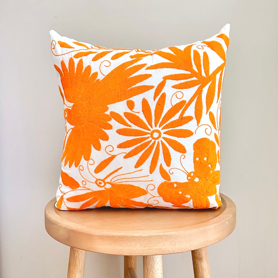 Naranja Otomi Pillow
